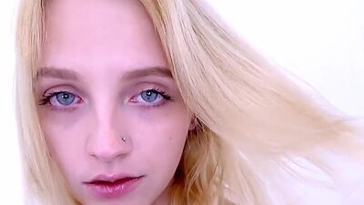 Tiny teenie with skinny body gets fucked at audition