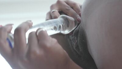 Dildo is everything wet black MILF wanted and she fucked herself with it