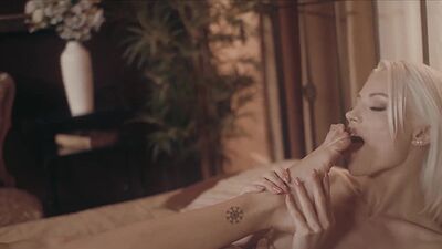 This is the hottest lez scene I've seen in a long while!