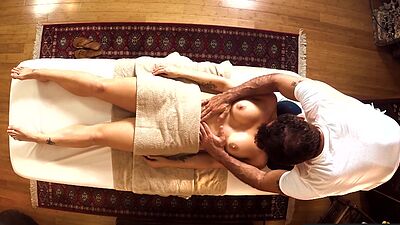 Busty MILF enjoyed massage before rough mouth fucking on massage table