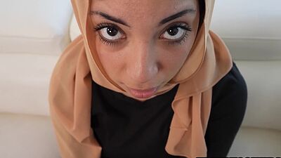 Doctor has the cure for fasting Arab girl Ozzy Sparx who was feeling sick