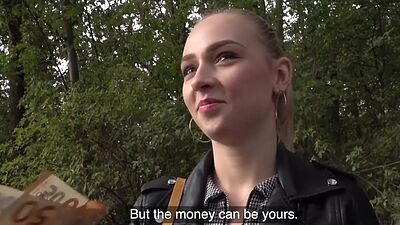 Czech teen picked up for outdoor POV fuck after casting