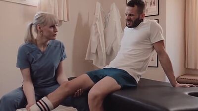 Injured guy gets his ass barebacked by Tgirl masseuse