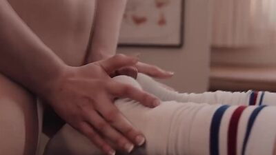 Injured guy gets his ass barebacked by Tgirl masseuse