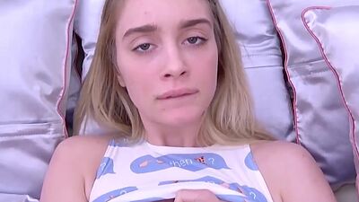 Blonde babe gets teen tight pussy fucked at audition