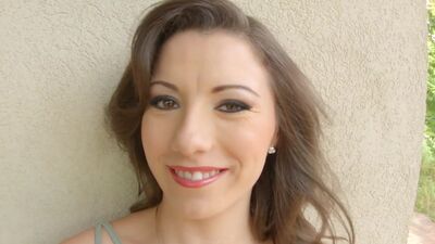 Sapphix presents Kitty Saint using fingers solo