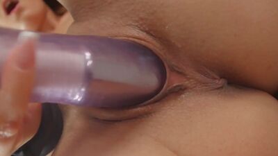 Sapphix presents Brandy Smile using fingers solo