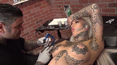 Amber Luke Masturbates While Getting Tattooed