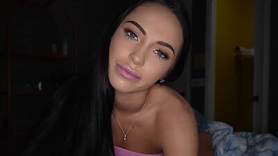MJ Fresh gives an amazing POV blowjob to her stepbrother!