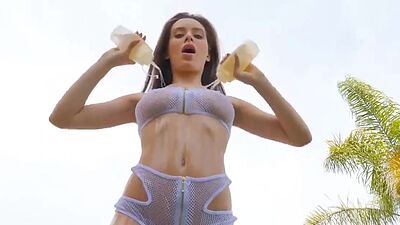 Round Booty Lana Rhoades Lubed up Fuck