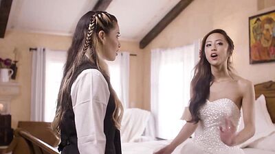 U really can't go wrong with these two gorgeous women!