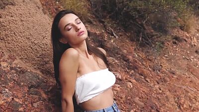 All natural Gloria Sol posing in the mountains and showing perfect big ass