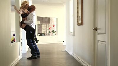 Dahlia Sky - Ass Full Of Diesel