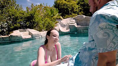 Pool service worker fucks his client's cheating wife