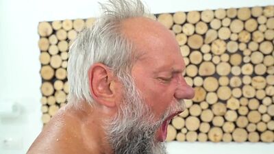 Dirty oldman gives lesson to blonde