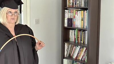 Old granny rimming babes ass