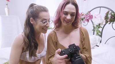 FLorist and photographer having one hot passionate sex