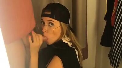 Тeen Вlowjob in a Fitting Room Oral Creampie Swallows Cum LuxuryGirl