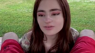 Risky fuck in the public park with a hot stranger