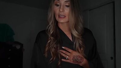 Nicky fucked Mandy over the kitchen counter