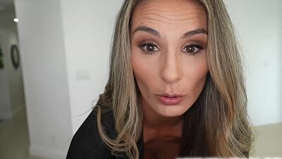 Stepmommy Mandy Rhea looks incredible in her lingerie