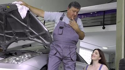 Old cock dude gives pierced teen a nice hard fucking