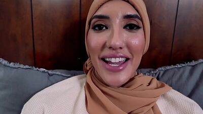 Chloe invites Bobby for a secret booty call