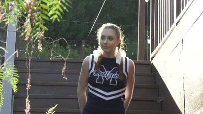 Interracial Blowbang - Arietta Adams