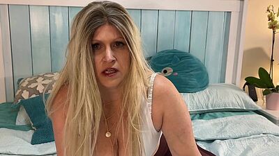 Stepmom Wants To Have A Revenge Sex With Stepson