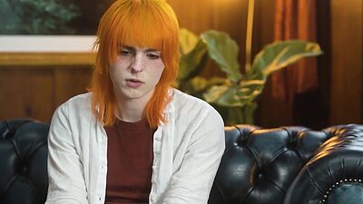 Therapist MILF Casey Calvert fucked by tranny patient after short session