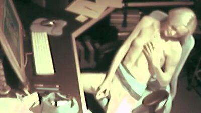 Solo spy cam slut masturbates