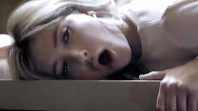 Babysitter Jane Wilde cheats her BF during work shift!