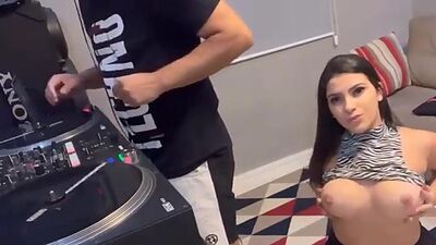 Invadi a Live do DJ e Botei Ele Pra Fuder Meu Cuzinho