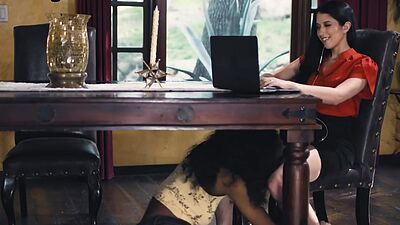 Massaging lesbo ebony pleasures her boss in secretary room