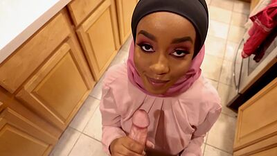 Stud lets Lily Starfire taste his big rod and she gives him a tit fuck too