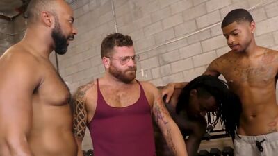 Blacks On Boys - Riley Mitchel, Fame, Knockout, Leon Redd & Ray Diesel