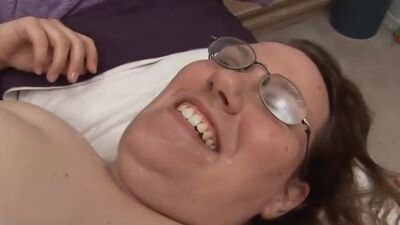 Pretty Plumper Gets Her Fat Pussy Railed