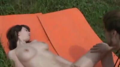 Swinger wife pleasing stranger on the beach