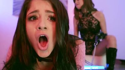 Femdom lesbian eats and fingers submissive 19yo wet pussy