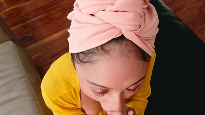 Perfect ass Arab stepmom MILF Cali Lee enjoyed her stepsons huge cock