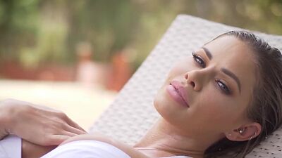 Big tits MILF Jessa Rhodes became so wet so it is perfect time for big cock