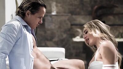 Robby and Quinton fills Ella's whore holes