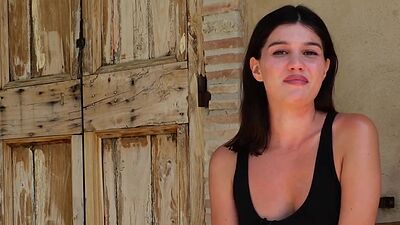 Curvy all natural teen model exposed her big booty and amazing small tits