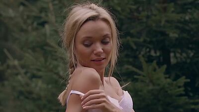 Hot naked Russian blondie Zhenya Belaya hanging out her clothes and posing