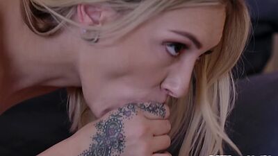 Hard Cupids arrow deep inside teens pussy and hard cock made teen so wet