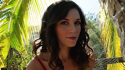 Sexy all natural teens Elena Generi booty is perfect so she posed naked