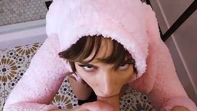 Tommy gets naughty blowjob from sexy bunny Siri