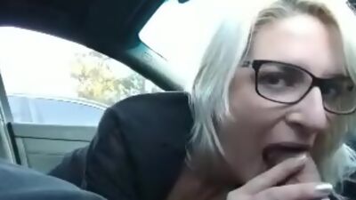 My secretary sucks my dick in my car