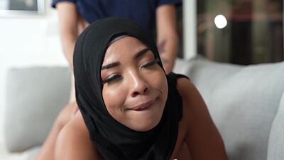 Juan Loco a.k.a. El Caballo bangs his Arab classmate Malina Melendez!