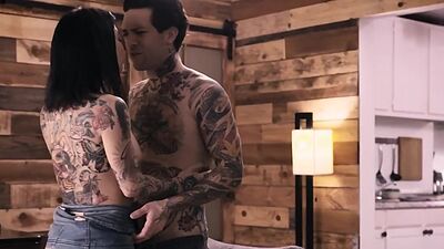 Tattooed whore gets pussy rubbed